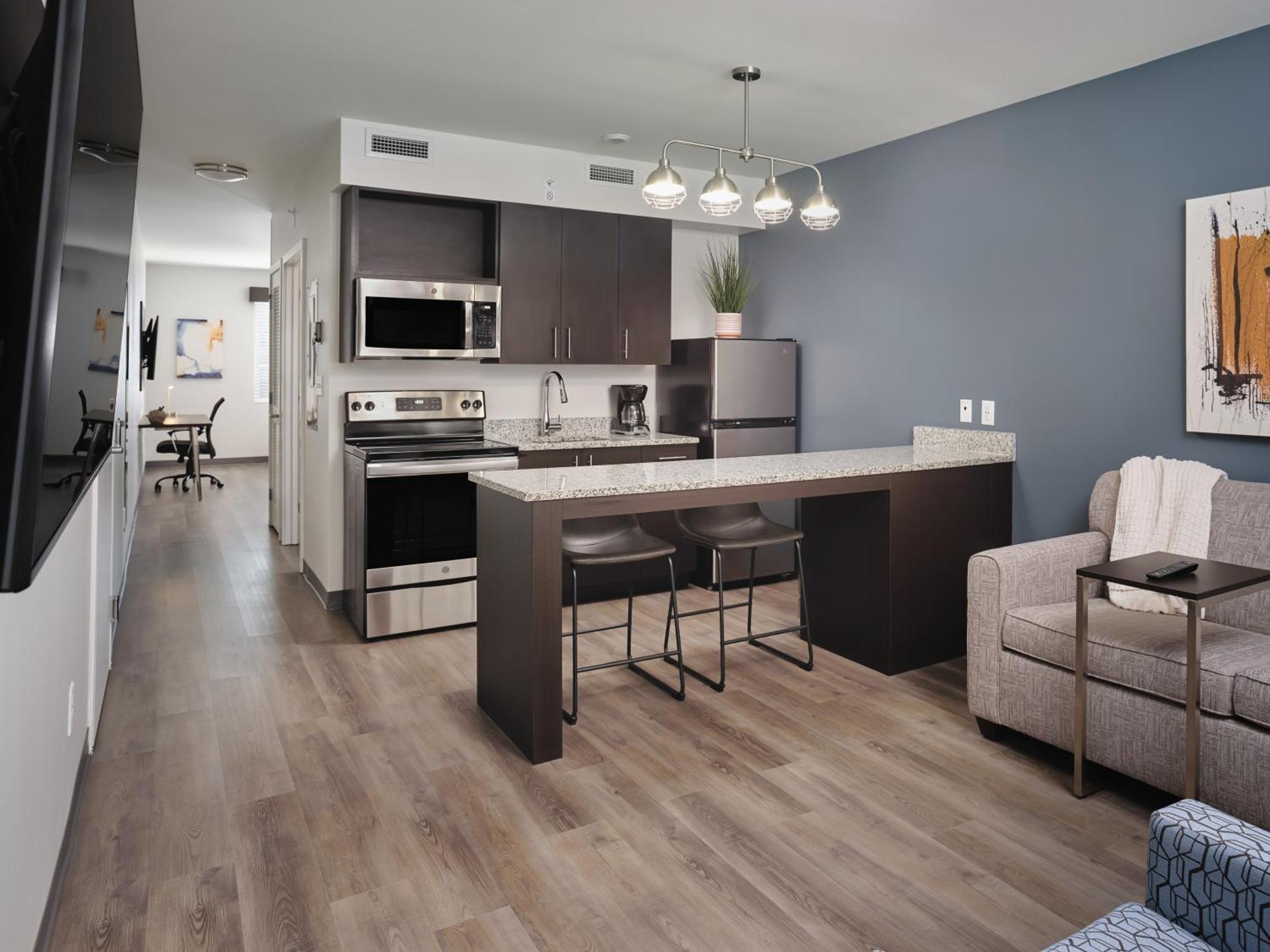 Stayapt Suites Charlotte North Хантерсвилл Экстерьер фото